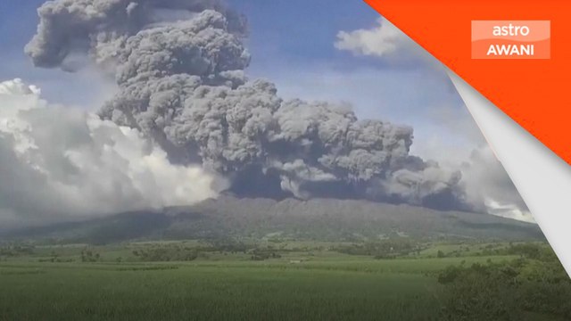 Gunung berapi Kanlaon di Filipina meletus