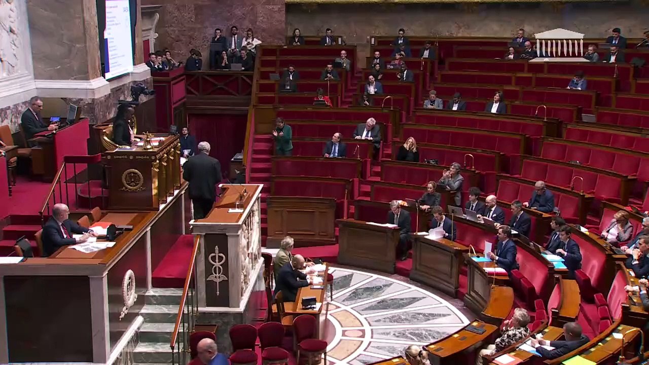 1ère séance : Questions au Gouvernement ; Projet de loi de finances de fin de gestion pour 2024 (CMP) ; Discussion commune et votes sur deux motions de censure (Article 49, alinéa 3, de la Constitution) (CMP PLFSS 2025) - Mercredi 4 décembre 2024