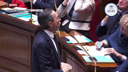 A la recherche d'un nouveau gouvernement : Bataille entre Bruno Retailleau et Laurent Wauquiez