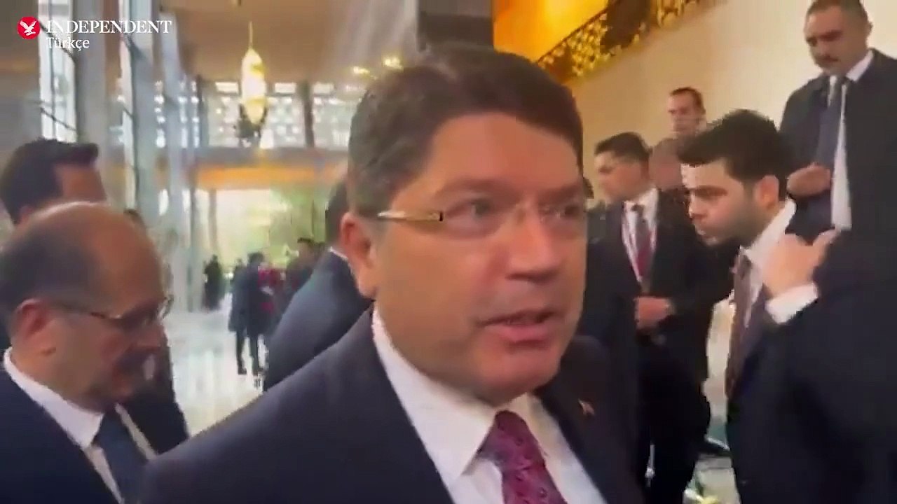 🔴Adalet Bakanı Yılmaz Tunç, DEM Parti'nin İmralı dilekçesiyle ilgili, "Değerlendirme devam ediyor" dedi.