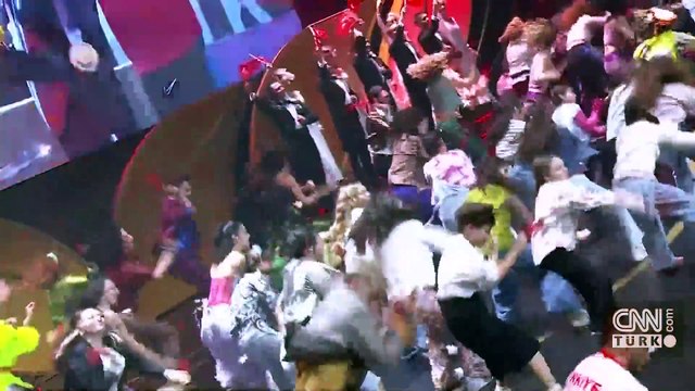 Altın Kelebek Ödül Töreni'nde görme ve işitme engelliler unutulmadı