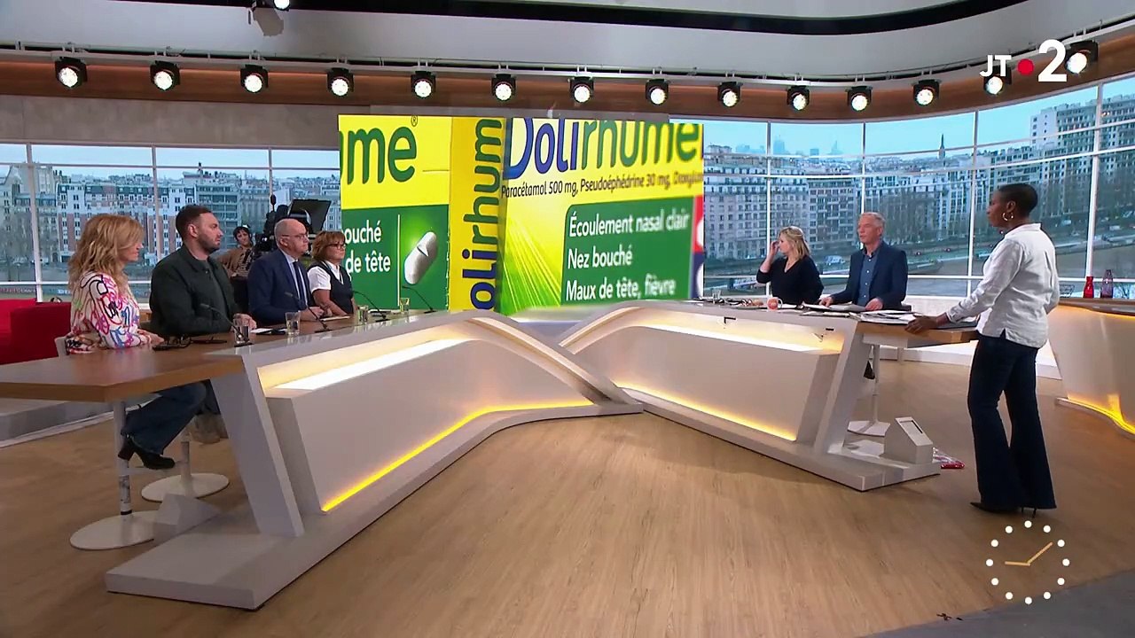 Johanna Ghiglia a fait son retour dans "Télématin" aux côtés de Flavie Flament et Julien Arnaud