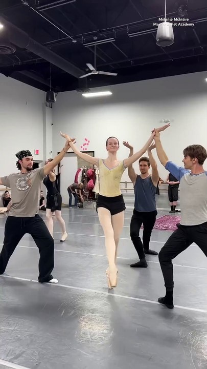 ARABIAN NIGHTS 🧞_♀️✨ #ballerina #shorts