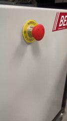 Activer le bouton d’arrêt d’urgence