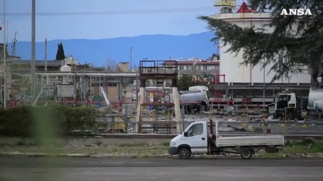 Calenzano, i rilievi dei vigili del fuoco nel luogo dell'incidente