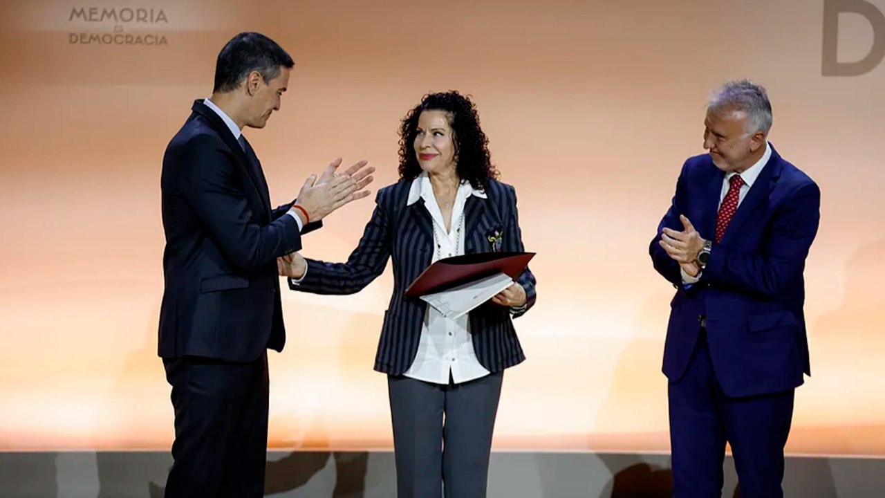 Pedro Sánchez anuncia un centenar de actos en 2025 por los 50 años de la muerte de Franco