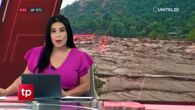 Deslizamiento en la ruta nueva Cochabamba – Santa Cruz, solo un carril está habilitado a la altura de Cristal Mayu