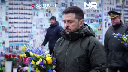 No Comment. Zelensky honore la mémoire des soldats disparus