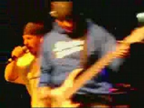 Infectious Grooves @ Lyon