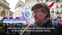 Paris: manifestation contre la baisse du budget de l'enseignement supérieur