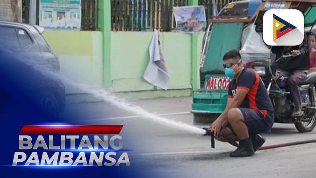 Bago City Fire Station, nagsagawa ng “flushing” sa mga pangunahing kalsada sa Negros Occidental
