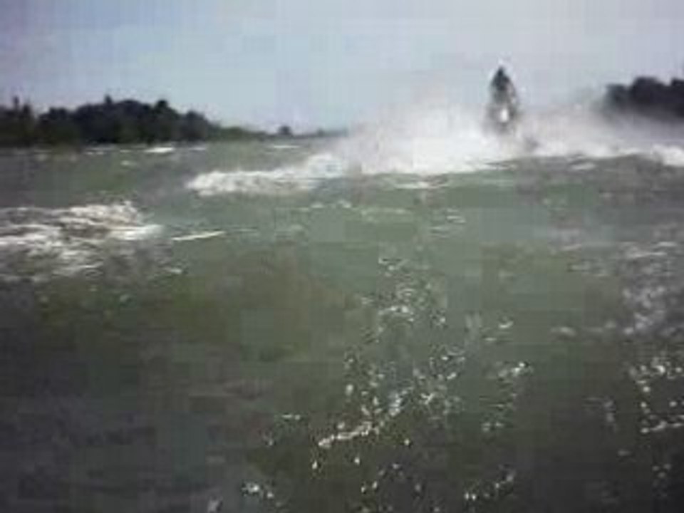 jet ski sur le rhone