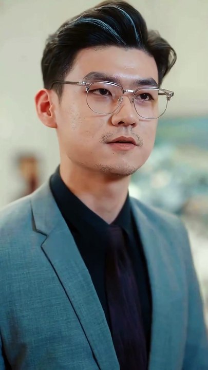 （14-20）As a young child, Gavin helplessly watched his mother fall in a pool of blood, with the murderer appearing to be Janessa's father. Growing up, Gavin became the ruler of a commercial empire. He found Janessa and forced her to become his secret lover