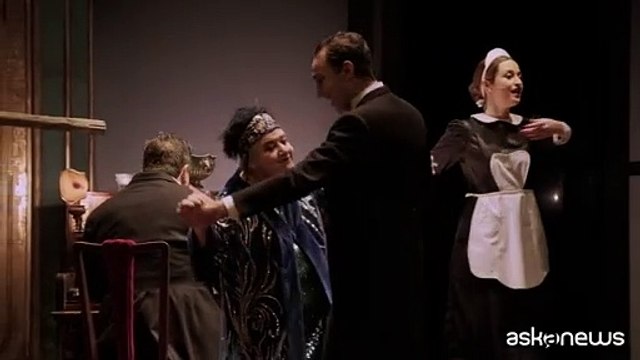 Magnifica presenza , il film cult di Ferzan Ozpetek arriva a teatro