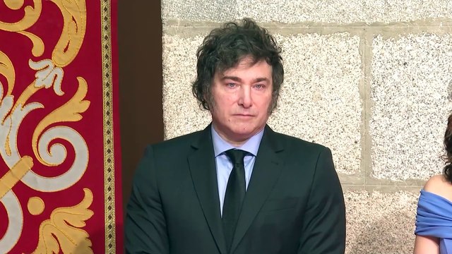 Milei afirma que la recesión terminó en Argentina y promete más motosierra para 2025