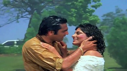 Archana Puran Singh's Stunning Unseen Lip Kiss Moments 💋