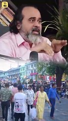 हम पागल हो रहे हैं || आचार्य प्रशांत