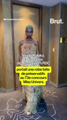 À Miss Univers, elle porte une robe en préservatifs pour sensibiliser au VIH
