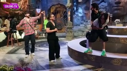 Bigg Boss 18 LIVE_ Avinash Ne Kiya Chum Karan Ka Moment Enjoy, Chum Karan Ka Dikha Moment