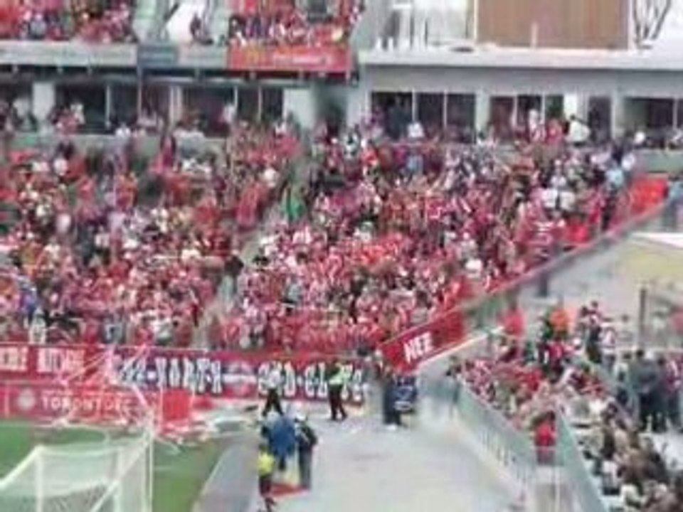 TFC (2)  KCW (0) - Streamer shower by NEE