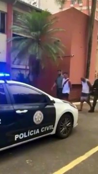 Guardas Municipais se passam por policiais, sequestram homem em boate e são presos