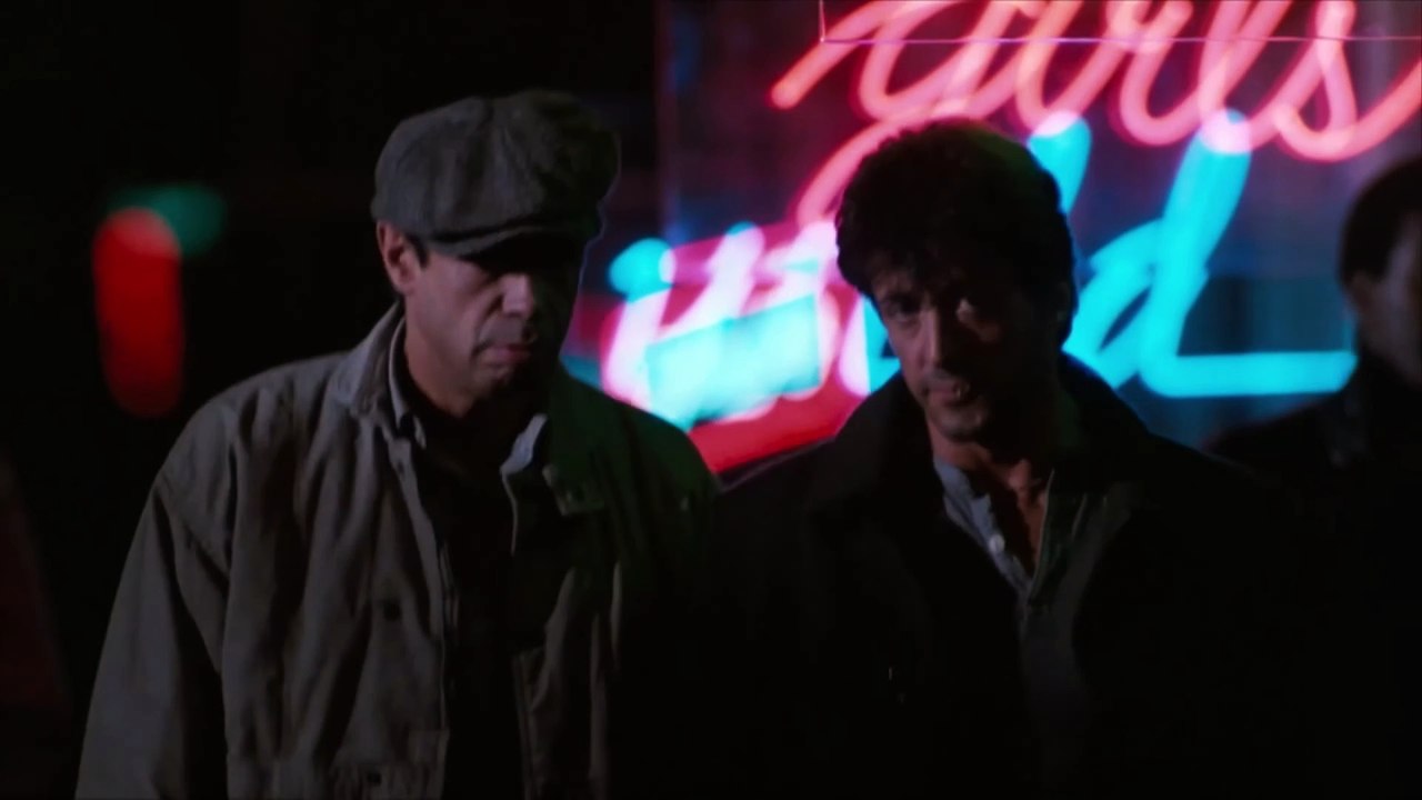 Tráiler de Cobra (1986)