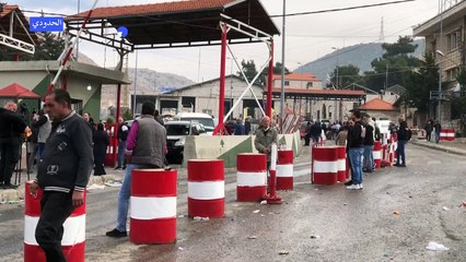 حركة عبور نحو دمشق عند نقطة المصنع في شرق لبنان