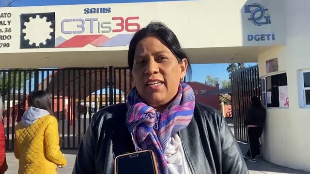 Niegan la entrada a alumnos del CBTis 36 por no portar uniforme completo