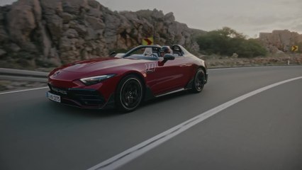 Der neue Mercedes-AMG PureSpeed - Kraftvoll und klangstark- AMG 4,0-Liter-V8-Biturbomotor