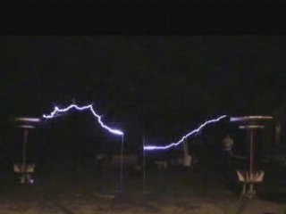 Bobine Tesla en musique