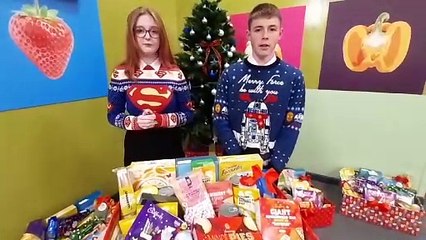 Sandhill View Academy children show the true meaning of Christmas with festive hampers for those in need