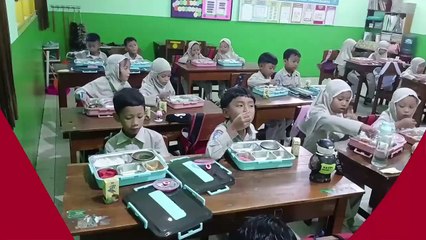 Pendidikan karakter di balik program Makan Bergizi Gratis