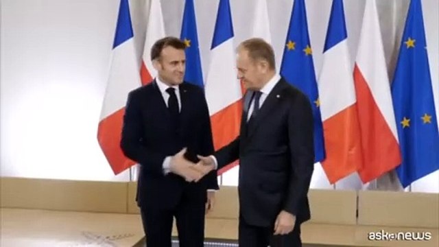 Emmanuel Macron in visita a Varsavia per parlare di Ucraina