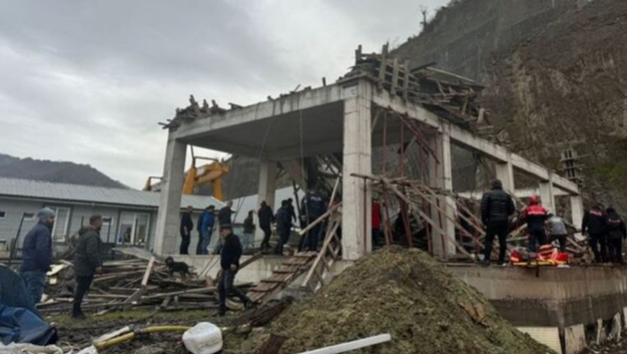 Trabzon'da inşaat çöktü, işçiler altında kaldı