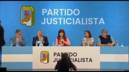 Cristina Kirchner torna alla guida dell'opposizione in Argentina