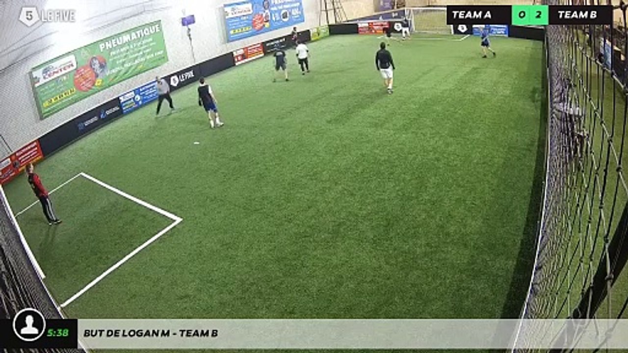 But de Logan M - Team B