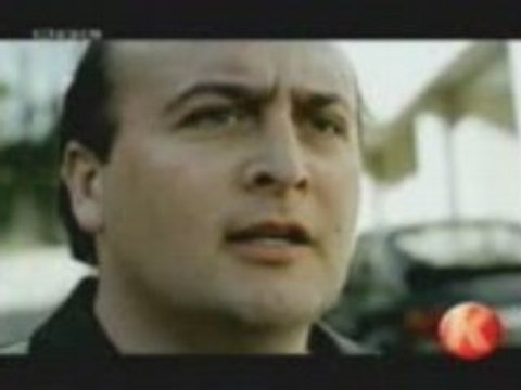 mort de rire ca fais mal aie aie aie j'ai mal pour lui