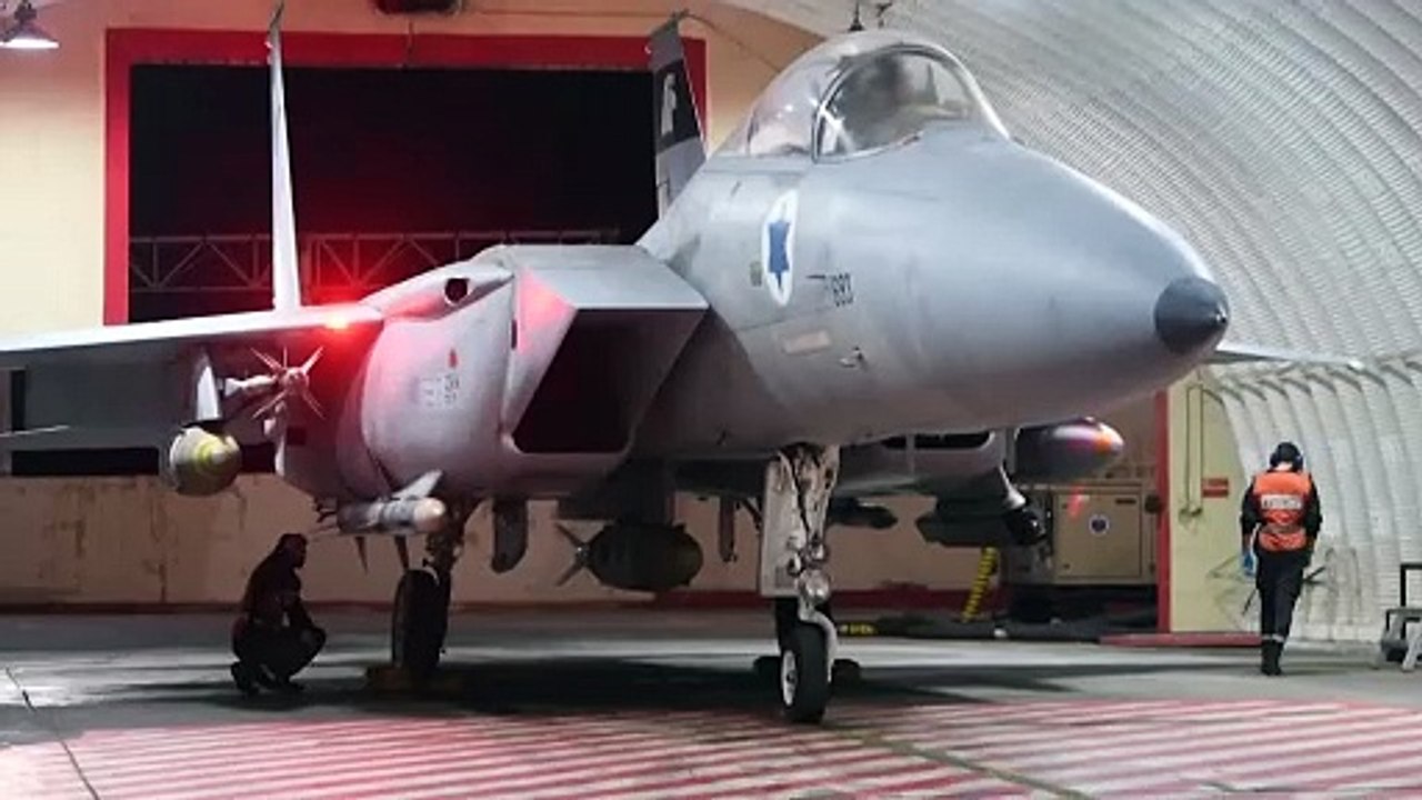 Israel greift offenbar weiter Militäranlagen in Syrien an