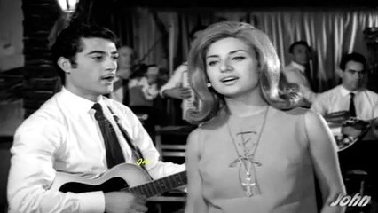 Σ' έβλεπα στα μάτια (στον Άγιο Σπυρίδωνα) - Βίκυ Μοσχολιού (Cine Video)