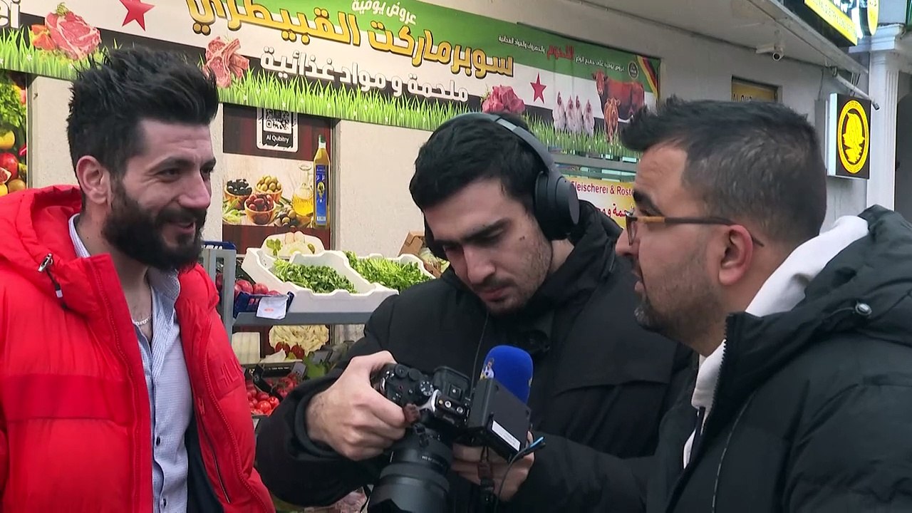 Legendäres Selfie mit Merkel: Syrer Modamani will in Berlin bleiben