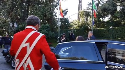 A Napoli Mattarella riceve i reali di Spagna a Villa Rosebery