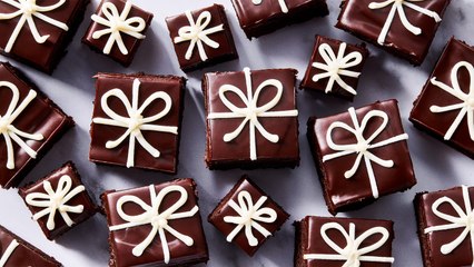 Christmas Present Brownies Are The Semi-Homemade Gift That Keeps On Giving