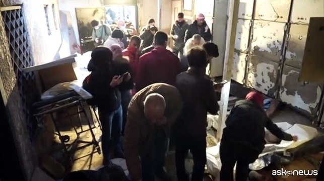 All'ospedale di Damasco i familiari cercano notizie degli scomparsi