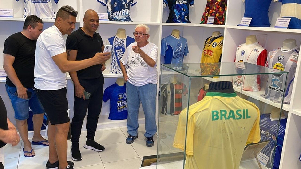 Ex-jogadores de Vasco e Flamengo se impressionam com Museu do Futebol de Cajazeiras: “Momento mágico”