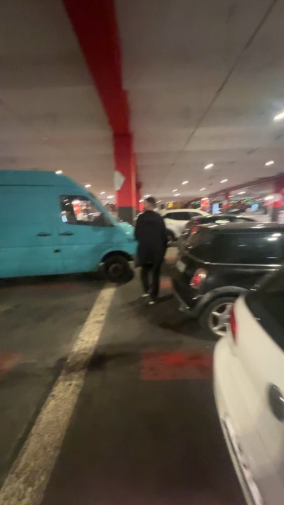 Pov:quand y a que 3 place devant