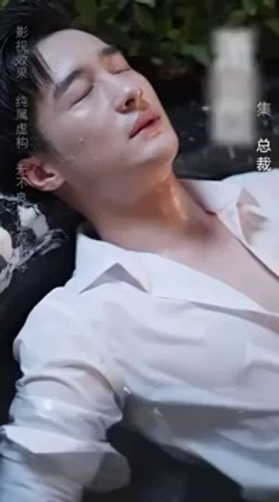 Girls_with_birthmarks_are_mocked_by_all，but_after_a_one-night_with_CEO,CEO_fell_in_love_with_her!(360p)