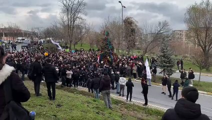 Yıldız Teknik Üniversitesi'nde 'yılbaşı ağacı' gerilimi