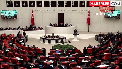 TBMM Genel Kurulu... Bakan Kurum'dan Yapay Zeka ile İzmir Körfezi Fotoğrafı: "Mavinin Siyaha Dönüştüğü, Balıkların Yaşamadığı Bir Körfez Var"