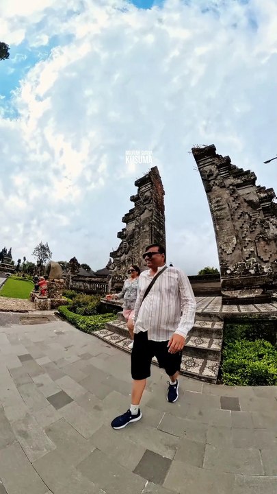 Gapura Candi Bentar Pura Ulun Danu Beratan, Bedugul, Tabanan, Bali