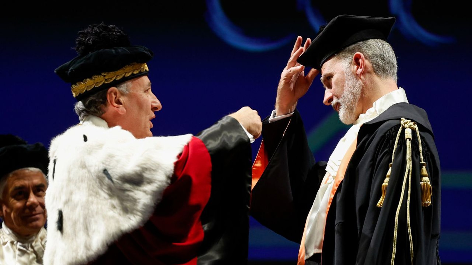 Felipe VI investido doctor 'honoris causa'